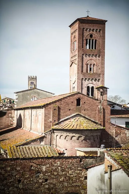 Il Rifugio Degli Innamorati...Di Lucca Italy