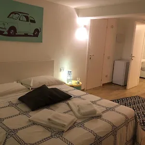 https://new-cozy-apartment-in-vernazza.hotelitalianriviera.com