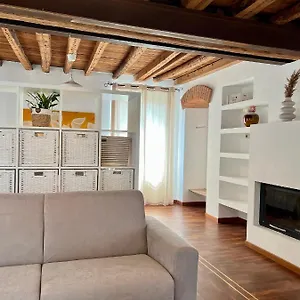 https://la-dolce-casa.it-lombardy.com