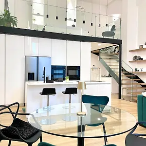 https://loft-milano-manifatture-2.it-lombardy.com