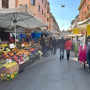 https://camilas-house.it-lombardy.com