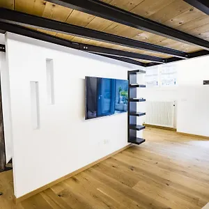https://loft-la-sedia-rossa-centro-storico.it-lombardy.com